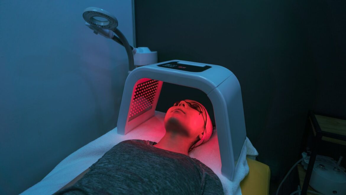 what-is-red-light-therapy-guide-1440×810-1